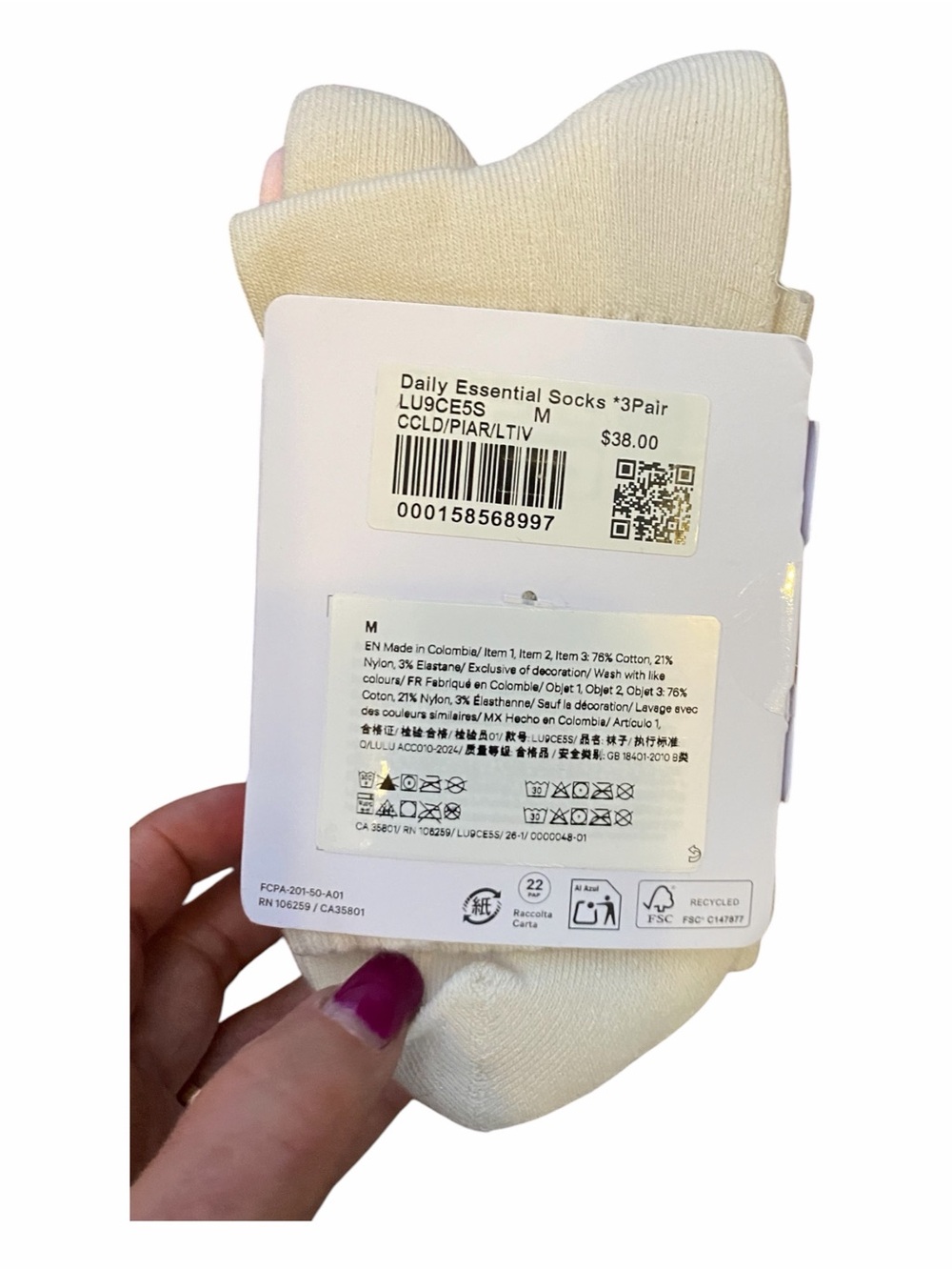 NWT Lululemon Daily Essential Sicks 3Pair CANDY CLOUD/PEARL PINK Size: Medium - Picture 3 of 3